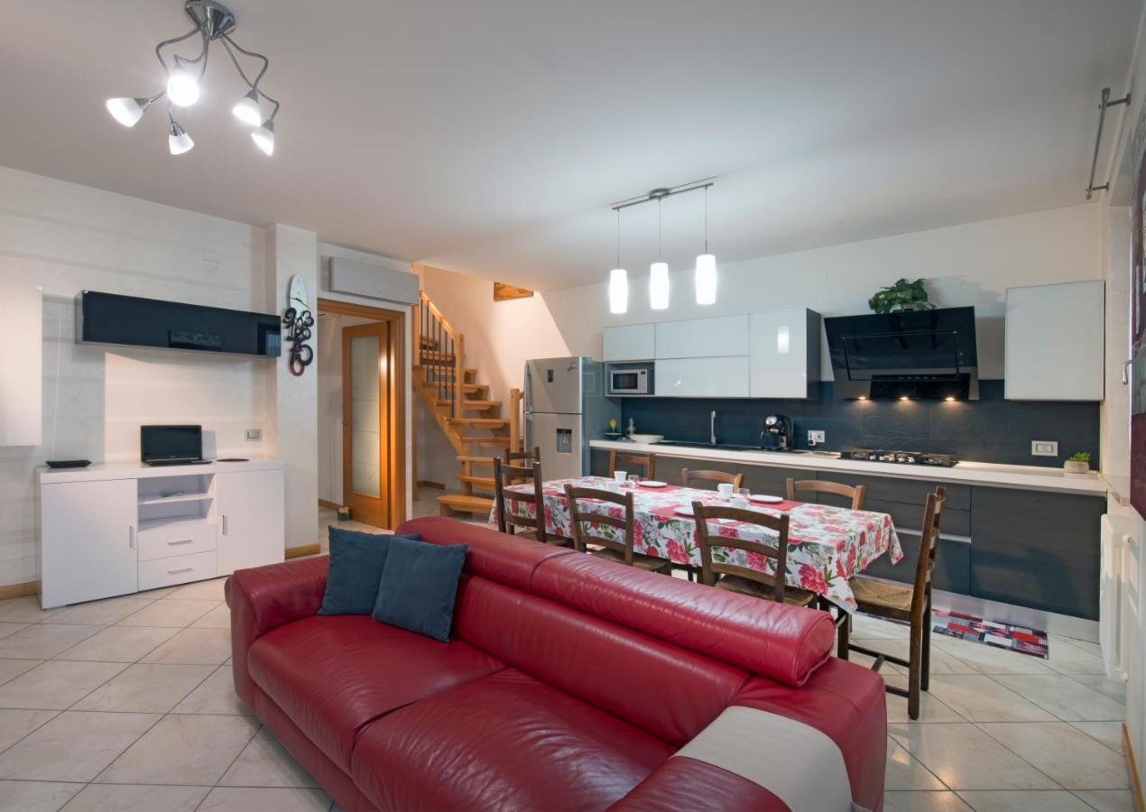 Casa Vacanza Simona Salionze Exteriör bild